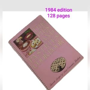 📌SALE $8📌PIES AND PASTRIES COOKBOOK Favorite Recipes… VINTAGE 1984